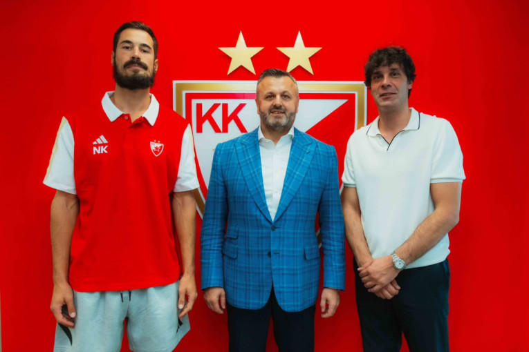 I zvanično, Kalinić iz patika na klupu: "Nikola i Miloš su simboli naše Crvene zvezde" (VIDEO)