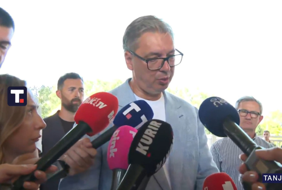 Vučić obišao radove u Trgovištu: Gledaćemo i da radimo put prema Bosilegradu (FOTO/VIDEO)