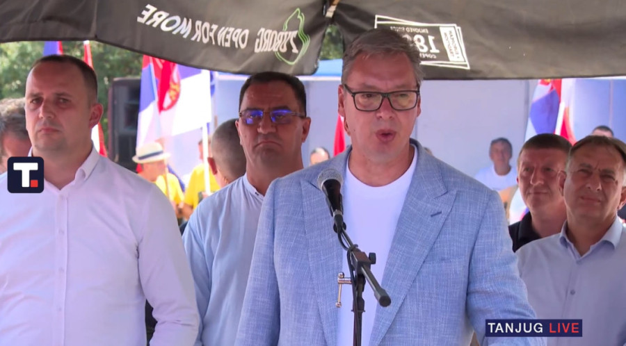 "Svet je mali!" Vučić posle skoro 40 godina sreo svog četnog starešinu: "Neka svi znaju, ja sam vas prvi izabrao!" (VIDEO)