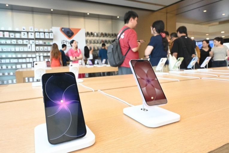 Epl menja tradiciju dugu godinama: iPhone 18 ne stiže u septembru, već tek 2027. godine