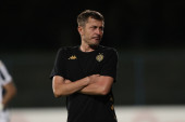 Saša Ilić pobegao u svlačionicu: Trener Partizana bez izjave nakon bruke u Lučanima!