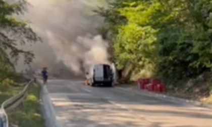 Vatra guta sve pred sobom: Drama na Iriškom vencu (VIDEO)