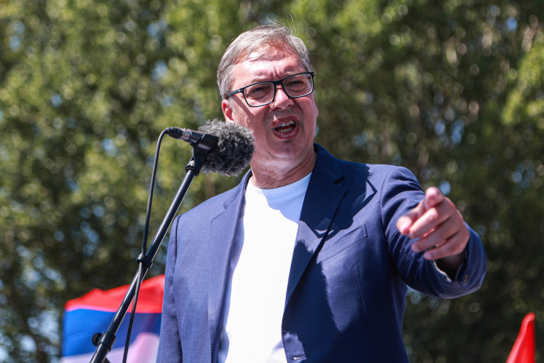 Vučić zabrinut zbog najave Prištine za 1. septembar: „Zvaću svakoga, moliću Evropu i Vašington“