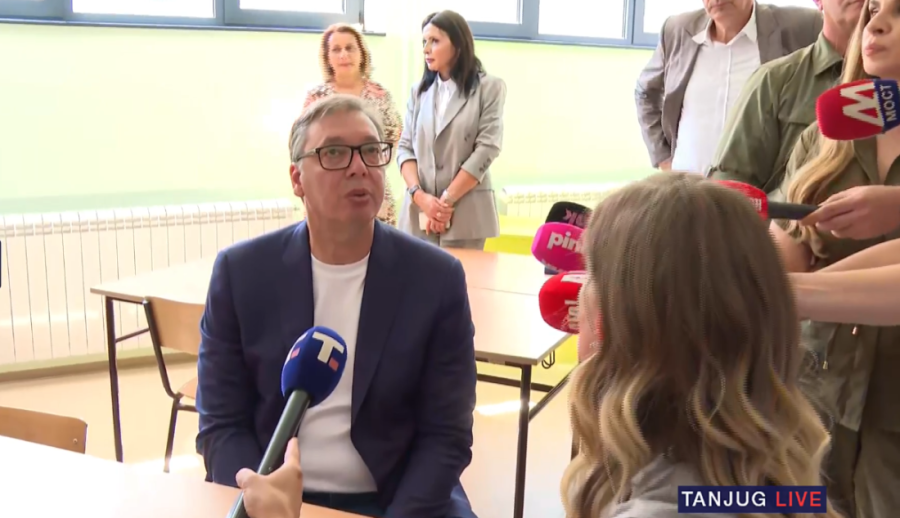 Velika ulaganja stižu u Raški okrug! Vučić: "Na koju god stranu da krenete, ići ćete auto-putem" (FOTO/VIDEO)