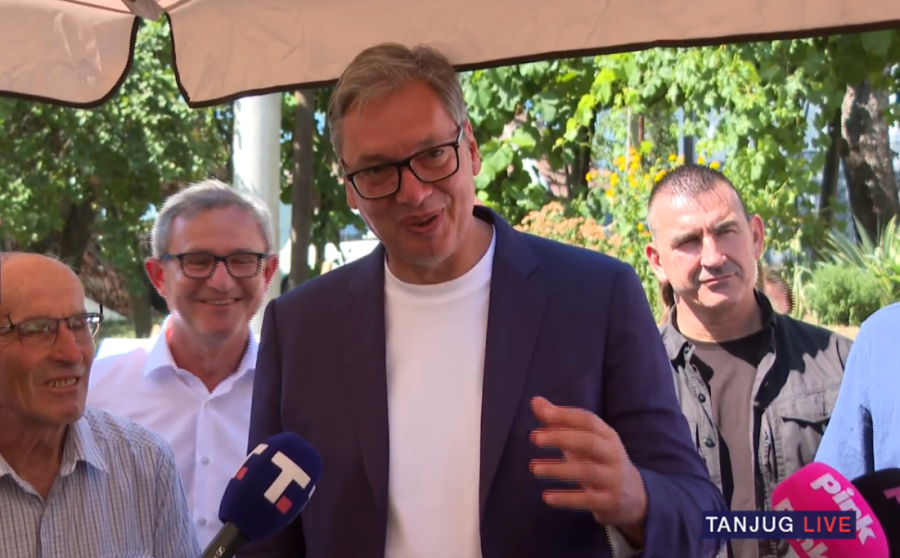 "Državni paraziti nas jedu, to više neće moći": Vučić najavio bolne reforme
