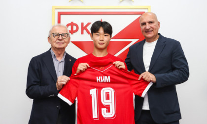 Zvezda predstavila novo pojačanje: Je Gon Kim nastavlja koracima Hvanga i Seola!