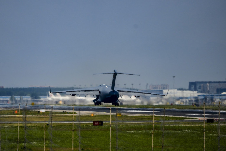 Otkriveno ko je američkim avionom sleteo u Moskvu: Svi se pitaju zašto je došao u tajnosti