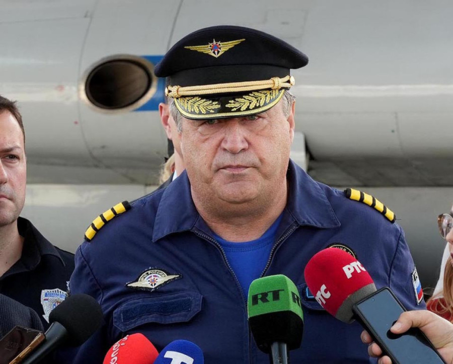 U 22 naleta izbacio blizu milion litara vode: Ruski "Iljušin" nastavlja da gasi požare u Srbiji