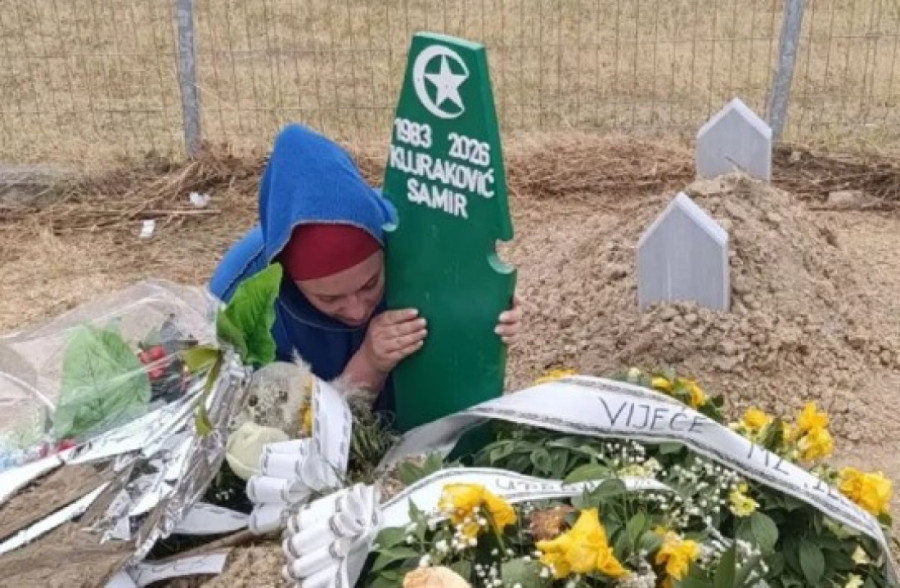 Sahranjen pevač koji je poginuo u kobnoj nesreći: Njegova žena podelila potresnu fotografiju sa groblja