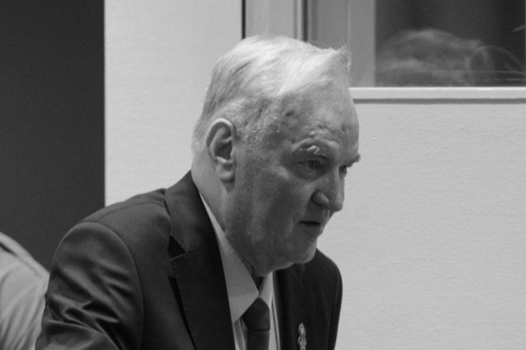 Poslednja želja Ratka Mladića: "Sahranite me pored nje"