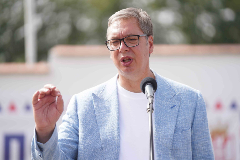 Zapad pokušava da nametne svoju verziju istorije! Vučić: Bili su jači ekonomski, nametnuli su svoju istinu