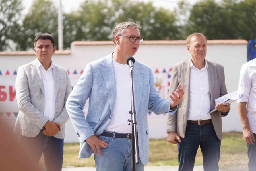 Zapad pokušava da nametne svoju verziju istorije! Vučić: Bili su jači ekonomski, nametnuli su svoju istinu