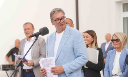 Vučić svakodnevno na terenu, danas obišao Mačvanski okrug: Sutra je veliki dan - otvara se fabrika robota! (FOTO)