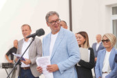 Vučić svakodnevno na terenu, danas obišao Mačvanski okrug: Sutra je veliki dan - otvara se fabrika robota! (FOTO)