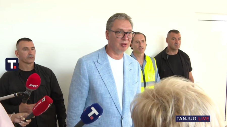 Vučić svakodnevno na terenu, danas obišao Mačvanski okrug: Sutra je veliki dan - otvara se fabrika robota! (FOTO)