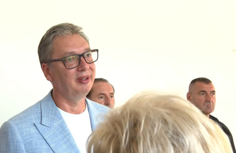 Vučić svakodnevno na terenu, danas obišao Mačvanski okrug: Sutra je veliki dan - otvara se fabrika robota! (FOTO)