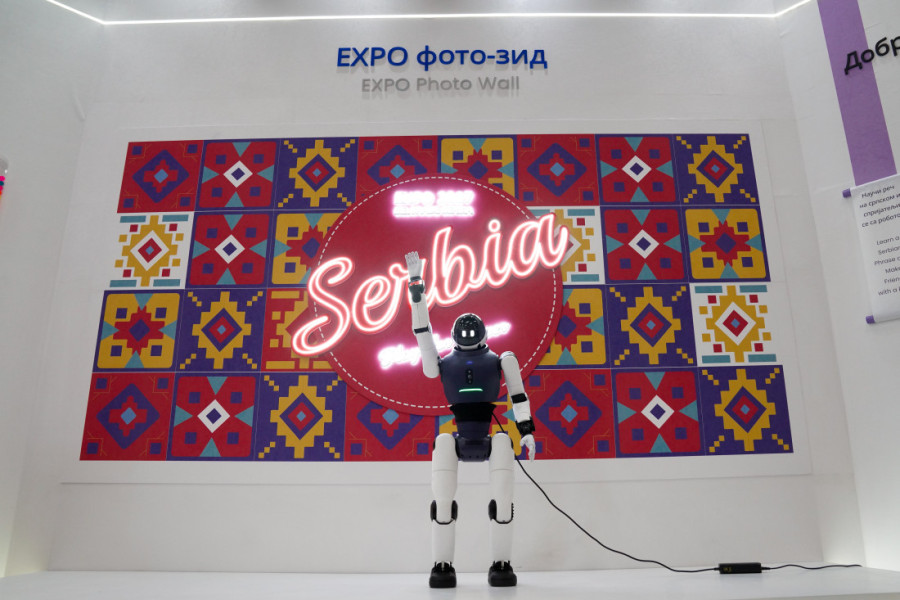 Vučić otvorio fabriku robota u Šapcu: "Ovo je tek početak - na njima će pisati "Made in Serbia"! "(FOTO/VIDEO)