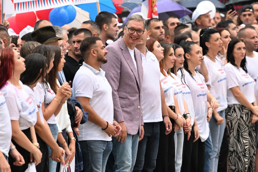 "Molio sam Hag da puste Mladića, nije kraj njihove osvete": Vučić otkrio: Spremaju sramnu oslobađajuću presudu Tačiju (FOTO/VIDEO)