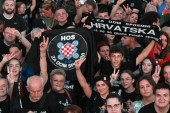 Zašto Evropa ćuti na bujanje nacizma?! Jezive i sramne scene na Tompsonovom koncertu u Vukovaru (FOTO/VIDEO)