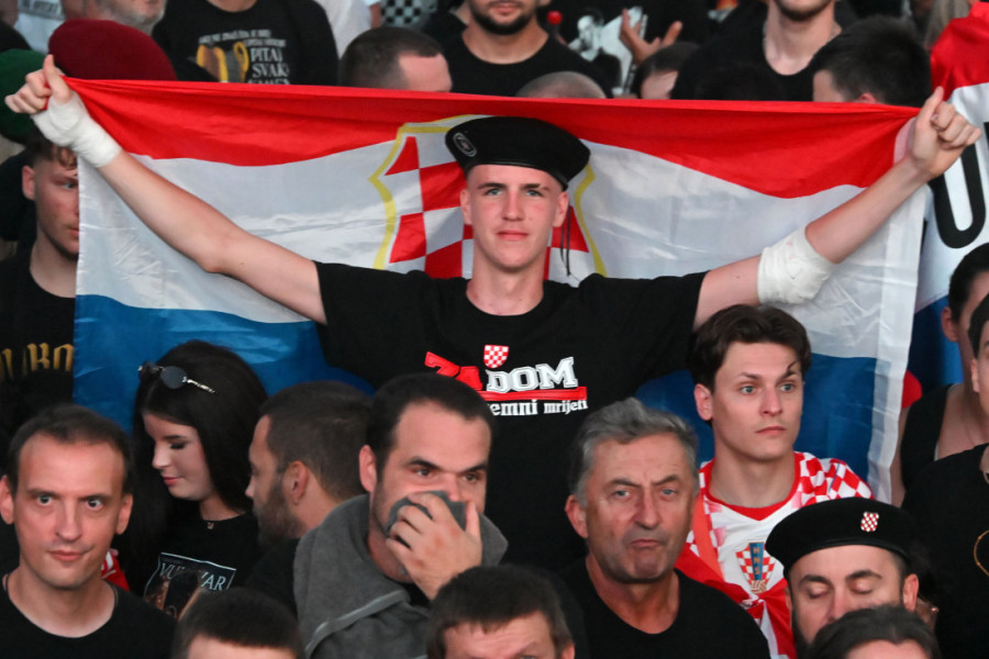 Zašto Evropa ćuti na bujanje nacizma?! Jezive i sramne scene na Tompsonovom koncertu u Vukovaru (FOTO/VIDEO)