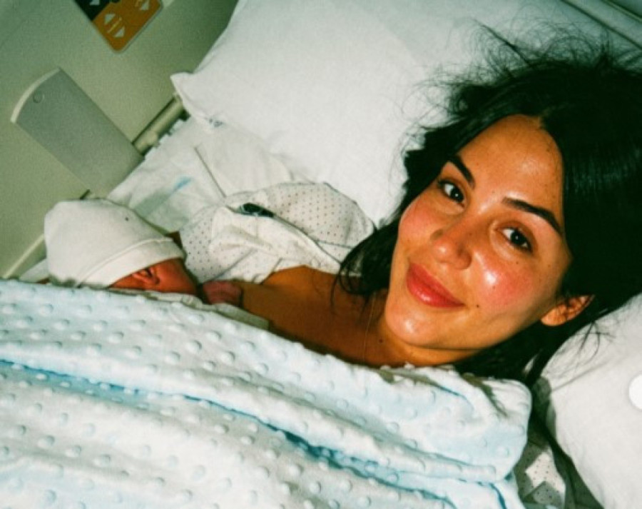 Edita mesec dana nakon porođaja presekla: Vraćam se da budem pevaljka! (FOTO)