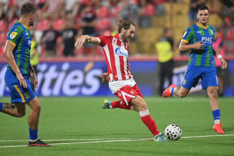 Zemun - Crvena zvezda: Šanse se ređaju, stativa pa prečka sprečile gol!