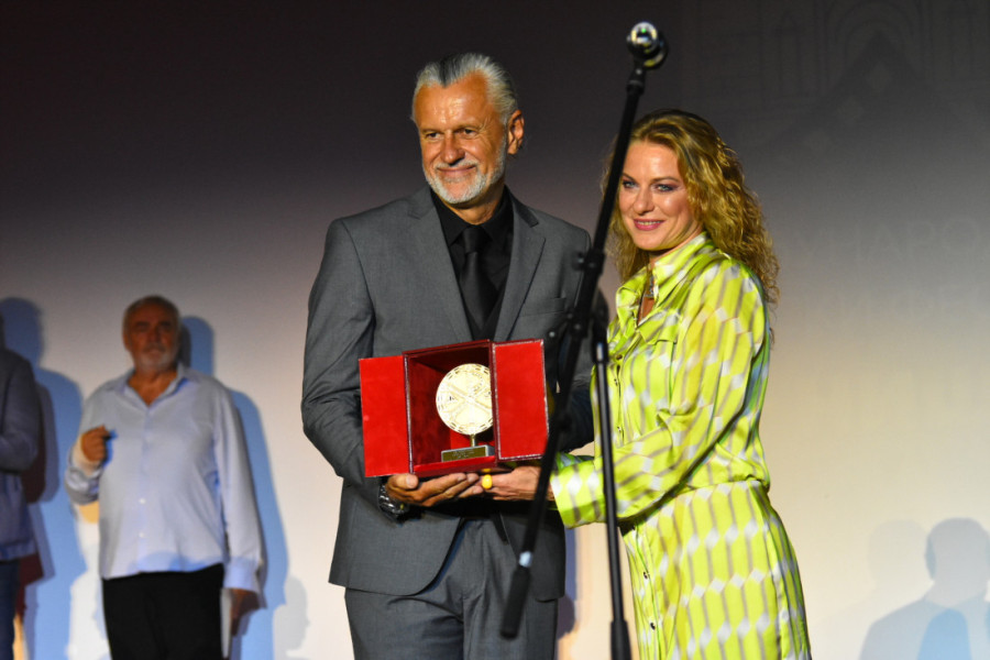 Završen Međunarodni filmski festival u Nišu: Gran-pri Radošu Bajiću za ulogu u filmu "Čuvar ikone Svetog Đorđa" (FOTO)