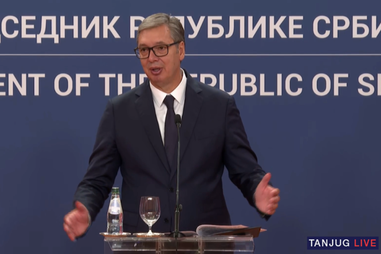 Predsednik Vučić ugostio odbojkašice Srbije posle osvajanja bronze na EP