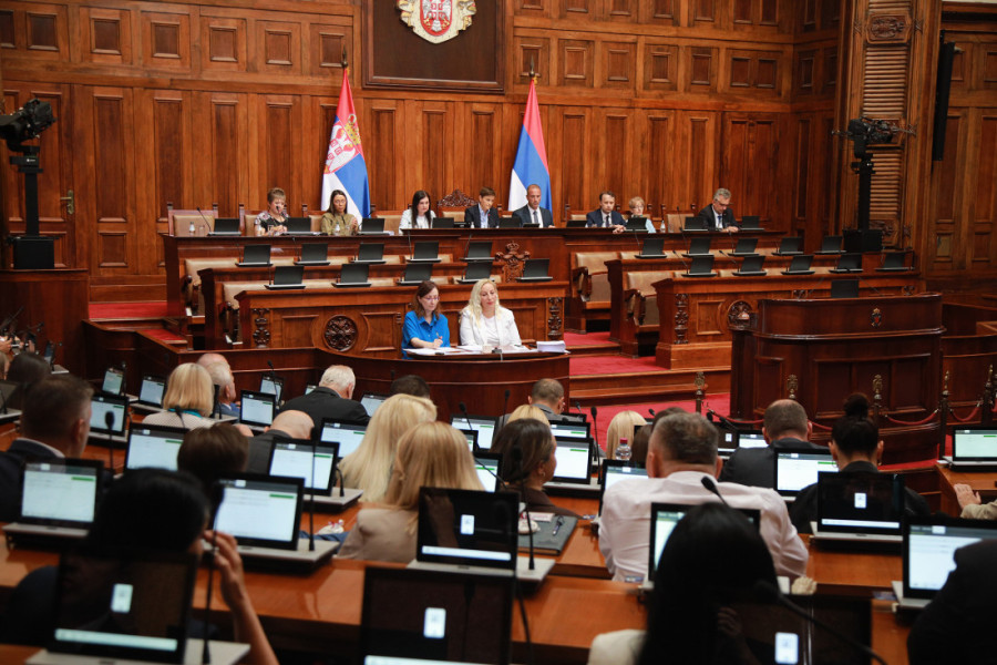Skupština usvojila rebalans budžeta, više novca za investicije, zdravstvo i pomoć građanima