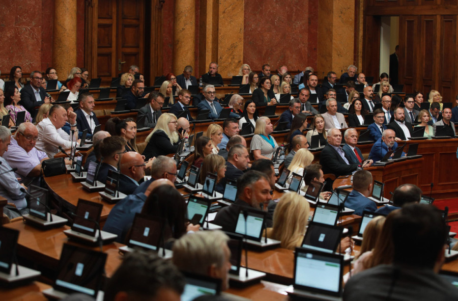Skupština usvojila rebalans budžeta, više novca za investicije, zdravstvo i pomoć građanima