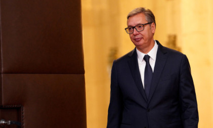 "Veličanstvene vesti za naše ljude": Vučić u Inđiji najavio izgradnju jedne od najvećih fabrika dronova u Evropi