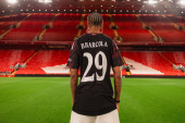 Trese se engleski fudbal: Barkola potpisao za Liverpul!