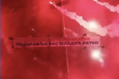 Dino Merlin otkazan, a Ratko Mladić „svratio“ u Kraljevo: Osvanuo baner sa jakom porukom