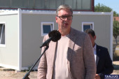 Vučić: Održaćemo skup u NS kad se spuste tenzije, donosim odluke u korist svih građana