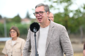 Vučić se oglasio iz Subotice: Na Paliću se sastao sa mladima iz cele Vojvodine (VIDEO)