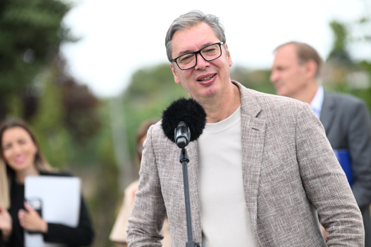 Vučić otkrio prvo ime koje će biti na listi SNS: "Najveći naučnik današnjice, prihvatio je poziv"