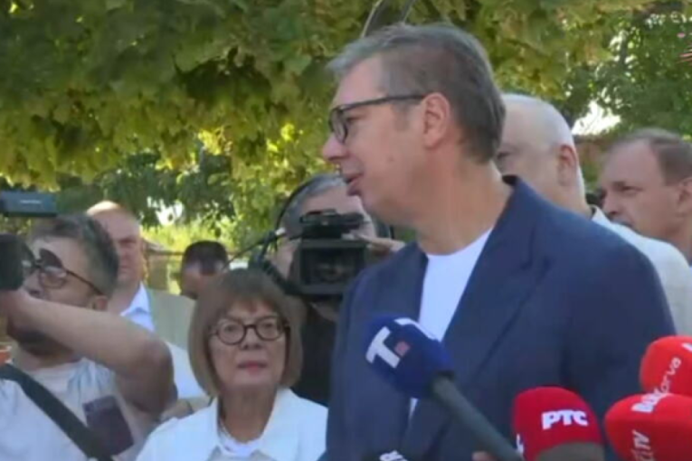 Vučić o sahrani Ratka Mladića i otkazivanju posete Marte Kos: "Neće mi ona držati pridike ko su zločinci, a ko nisu" (VIDEO/FOTO)