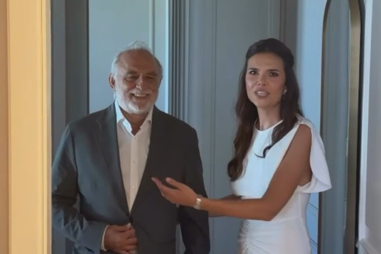 Ova poznata plavuša kumovala je Anici Lazić i Lazaru Ristovskom na venčanju, a evo kakvu je venčanicu mlada nosila!
