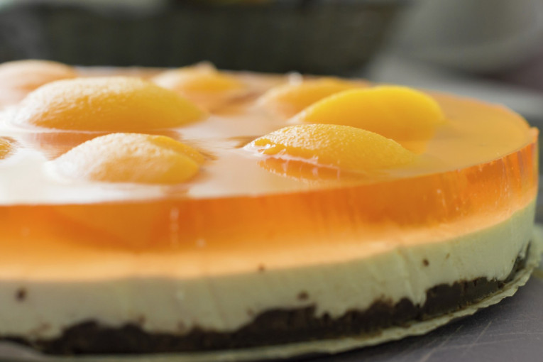 Recept dana: Čizkejk sa kajsijama je ukusna i osvežavajuća poslastica