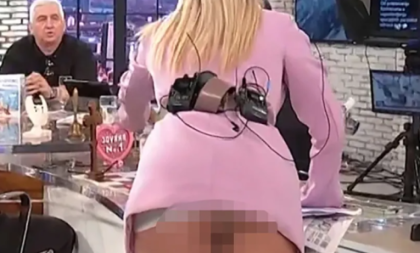 Jovana Jeremić pokazala tange usred emisije! Gosti u šoku! (VIDEO)