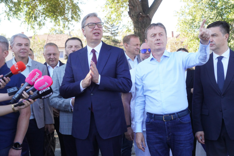 Vučević: Nosilac SNS liste Vučić zato što je on najsposobniji političar u Srbiji!