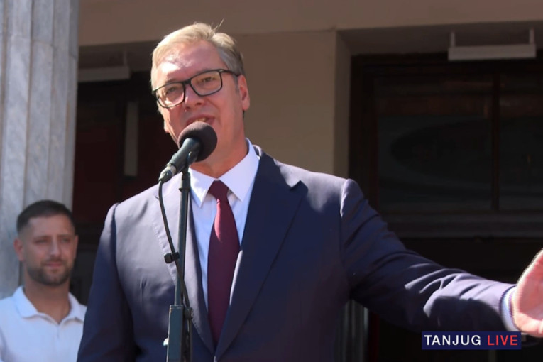 Vučić iz Niša: Sa tri superkompjutera i "fabrikama inteligencije" Srbija ulazi u tehnološki vrh Evrope