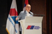 Vučević: Nosilac SNS liste Vučić zato što je on najsposobniji političar u Srbiji!
