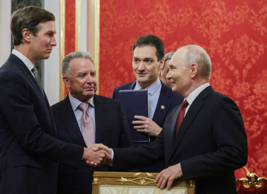 Tri sata iza zatvorenih vrata Kremlja! Putin razgovarao sa Trampovim ljudima, pa poslao važnu poruku o Kijevu