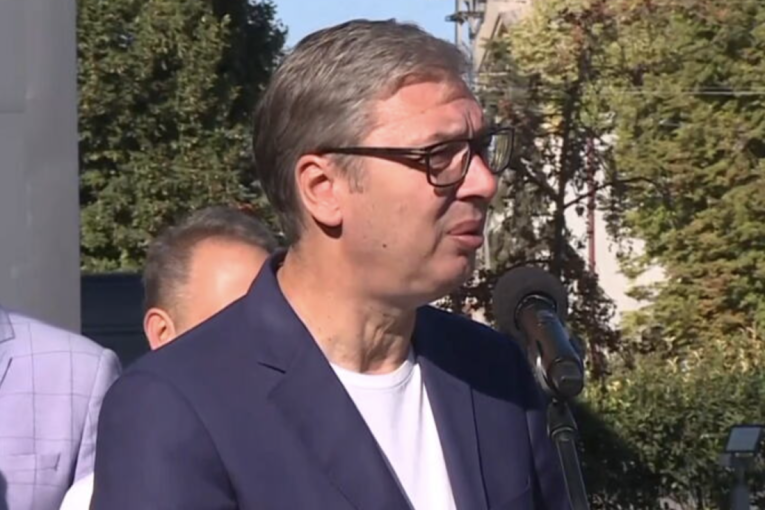 Vučić obilazi Zapadnobački okrug: 11. septembra objavićemo koliko ćemo povećati penzije (VIDEO)