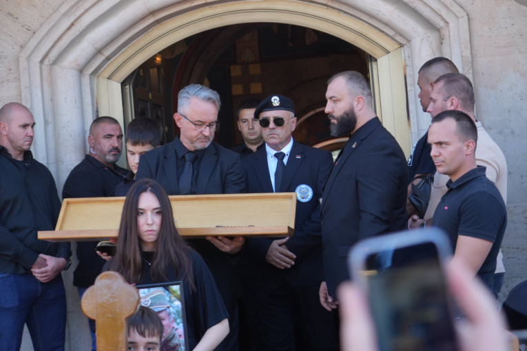 „Putuj, oče“ Poslednji razgovor oca i sina