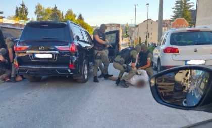 Velika akcija policije! Pala četvorka, među uhapšenima i muškarac poznat po incidentu sa poznatim pevačem