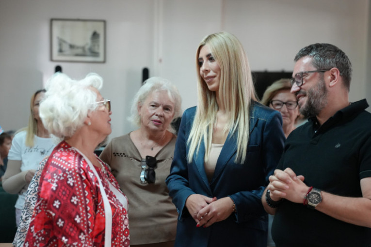Arena sport obradovao najstarije: Donacija od 120.000 dinara za bolje uslove u Dnevnom centru na Novom Beogradu (FOTO)