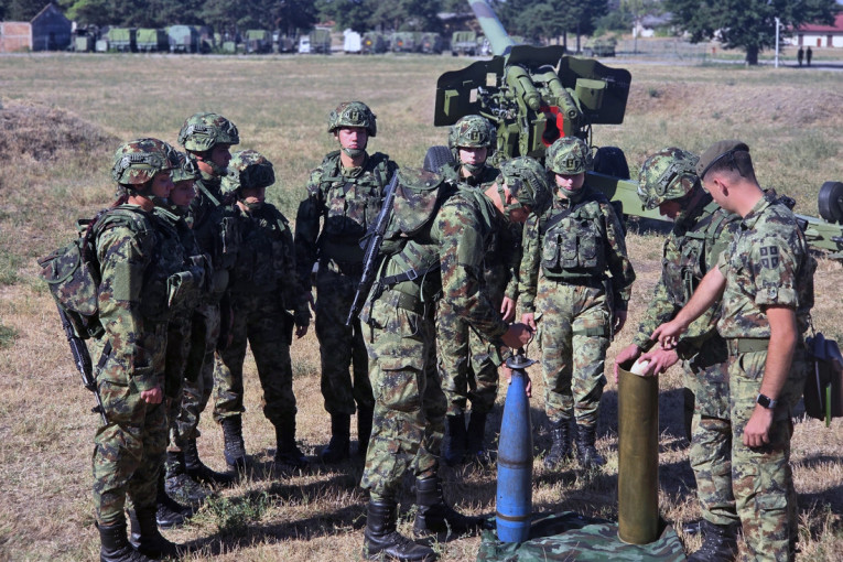 Obuka kandidata iz građanstva za podoficire Vojske Srbije ušla u završnu fazu!