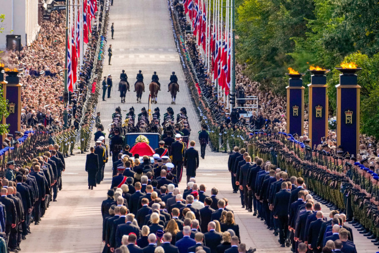 Norveška se oprašta od kralja Harolda Petog: Marko Đurić na državnoj sahrani u Oslu (FOTO)